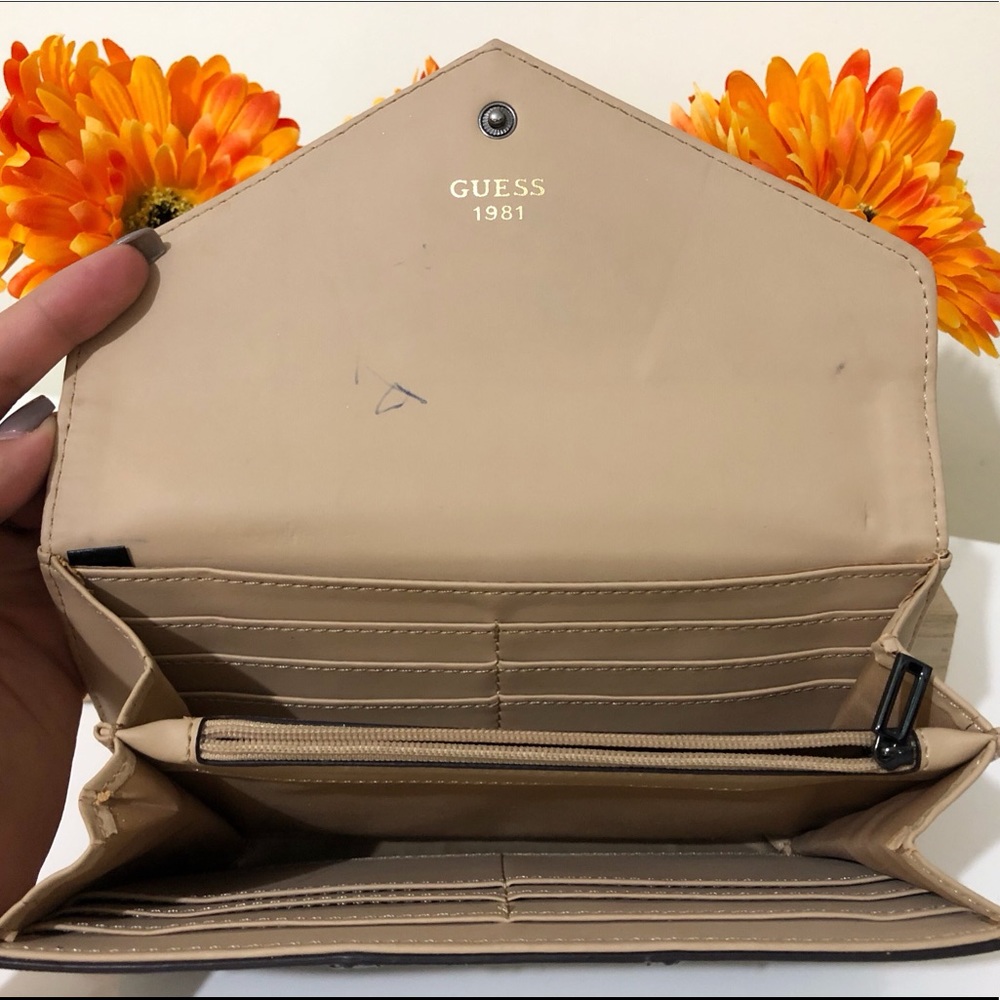 Metallic GUESS Wallet - Picture 3 of 3